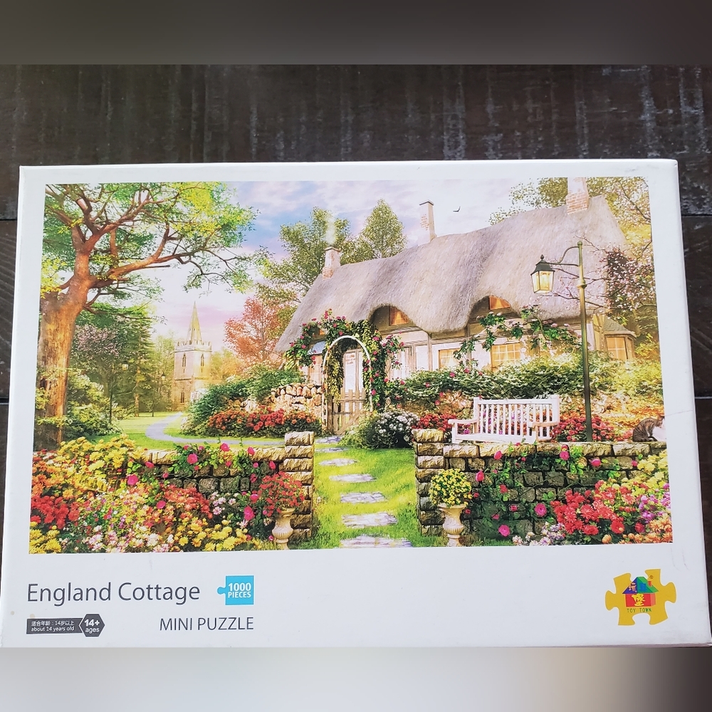 2 Toy Town 1000 piece miniature puzzles